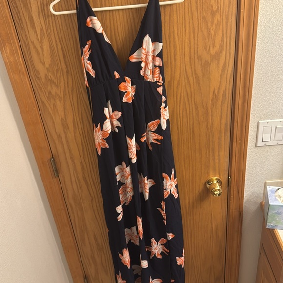 Simple floral maxi dress with amazing back size large - Picture 3 of 5